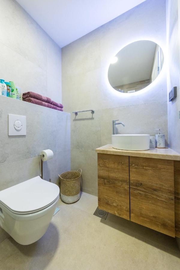 Beachfront Villa Brulupes In Secluded Bay Konstari Ngoại thất bức ảnh